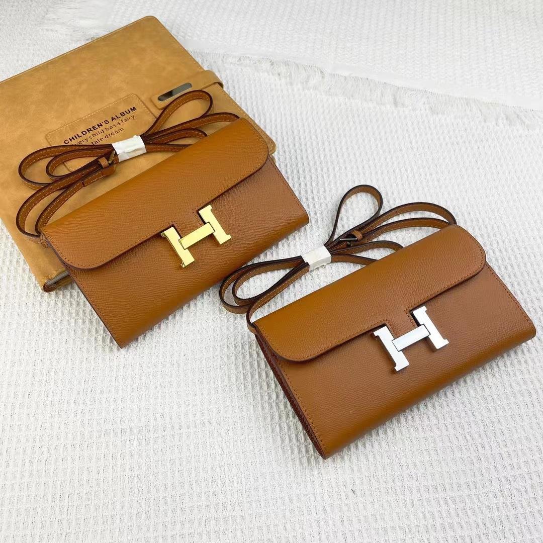 H**me5 Constance Wallet To Go Gold Epsom Silver Hardware 21Cm